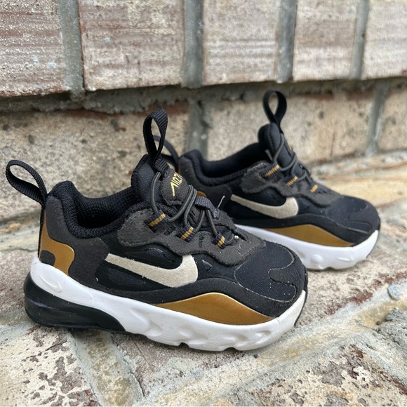 Nike Air Max 270 React 'Metallic Gold Toddler size 4 Sneakers - Picture 5 of 9